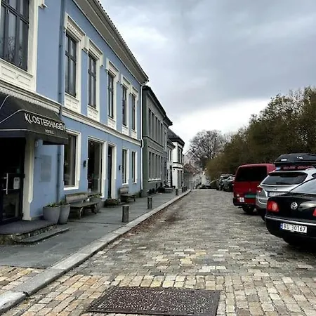 Cozy In Popular Street Appartement *