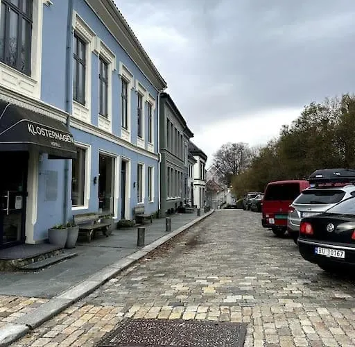 Cozy In Popular Street Apartmán *